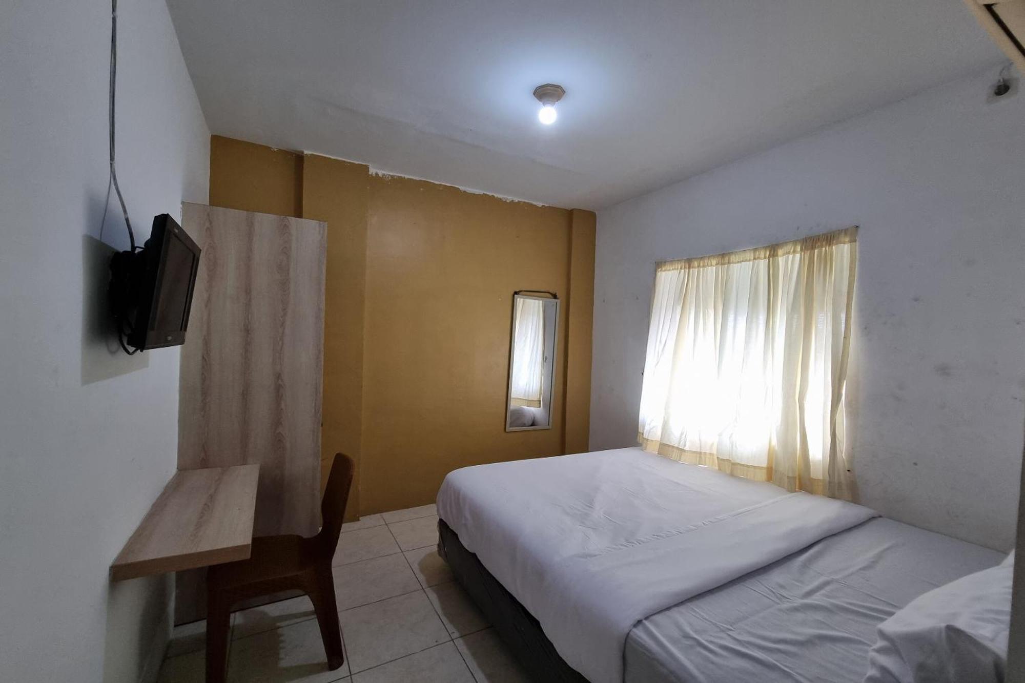 Oyo 93493 Wira Residensia Syariah Hotel Medan Exterior photo