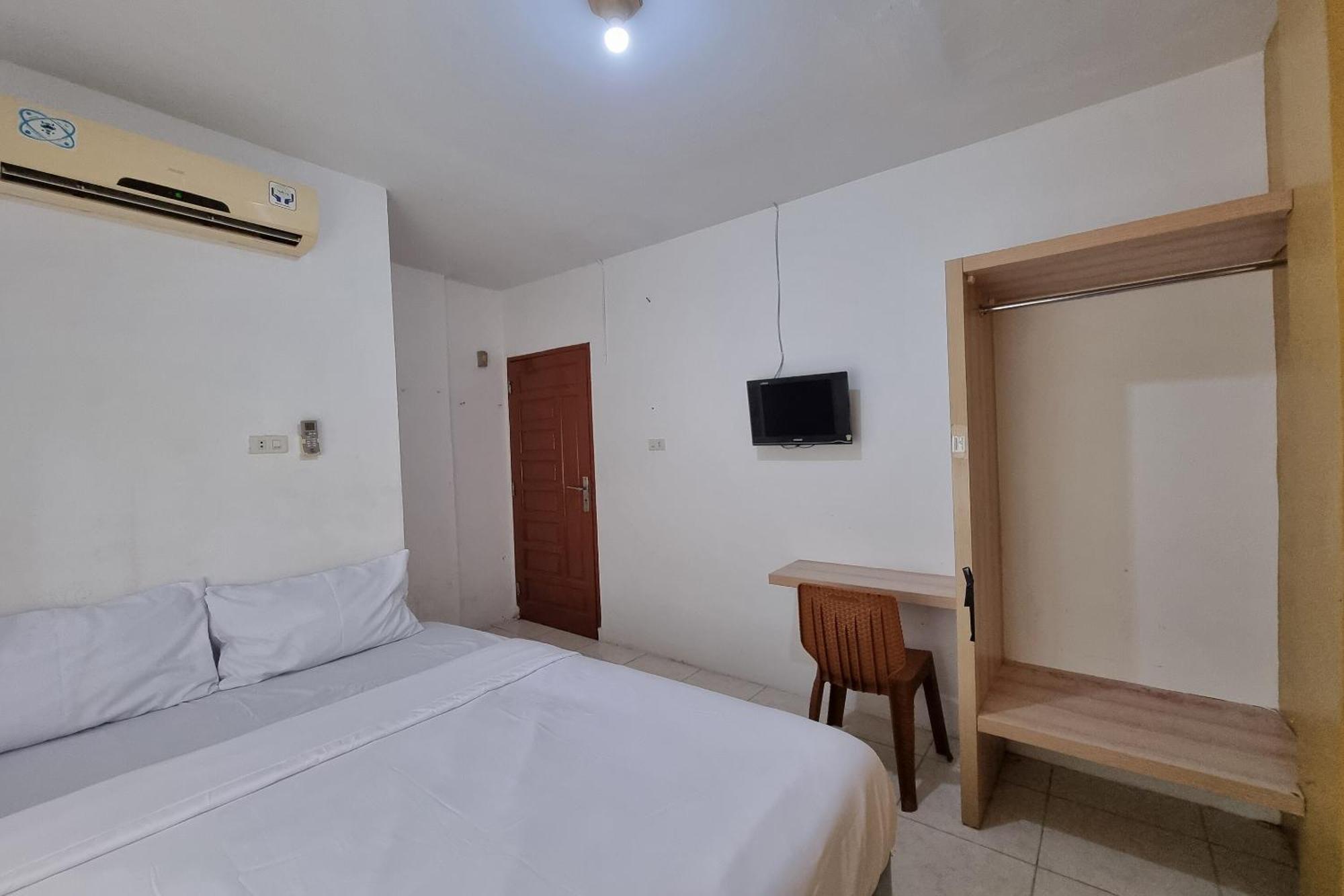 Oyo 93493 Wira Residensia Syariah Hotel Medan Exterior photo